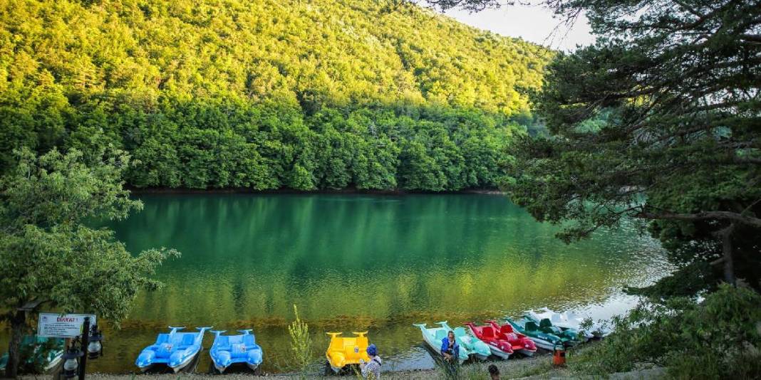 Doğanın zamana meydan okuduğu adres! Travertenlerin içindeki doğal oluşum: Yerli yabancı herkes akın ediyor 3